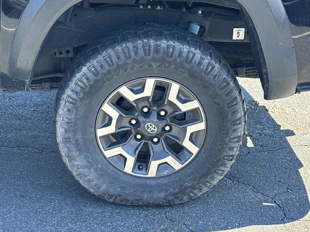 Used 2023 Toyota Tacoma TRD Off-Road AWD/4WD image 13