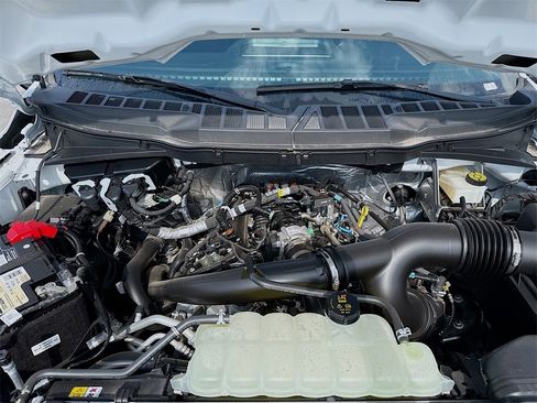 Used 2024 Ford F150 XL image 24