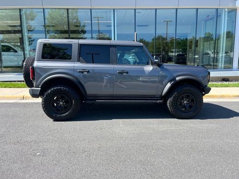 Certified 2024 Ford Bronco Wildtrak AWD/4WD image 10