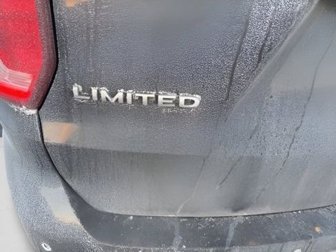 Used 2016 Ford Explorer Limited image 8