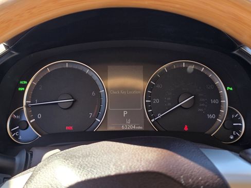 Used 2018 Lexus RX 350L w/ Premium Package image 13