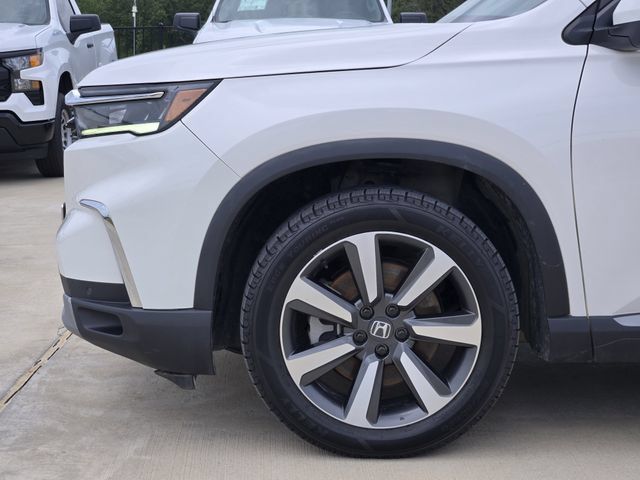 Used 2024 Honda Pilot Touring image 10