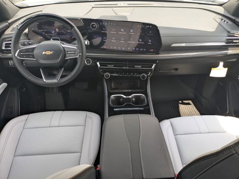 New 2026 Chevrolet Traverse High Country w/ LPO, Floor Liner Package FWD image 17
