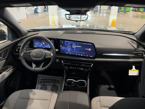 New 2026 Chevrolet Traverse LT w/ Midnight/Sport Edition image 16