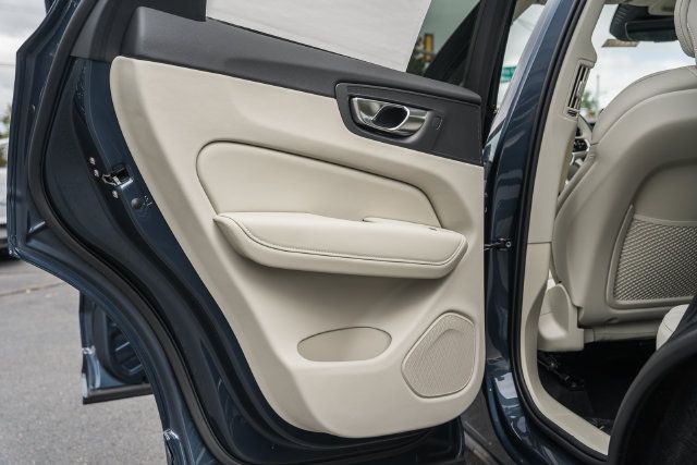 New 2027 Volvo XC60 B5 Ultra AWD/4WD image 37