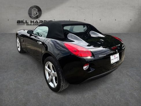 Used 2008 Pontiac Solstice Convertible RWD image 8