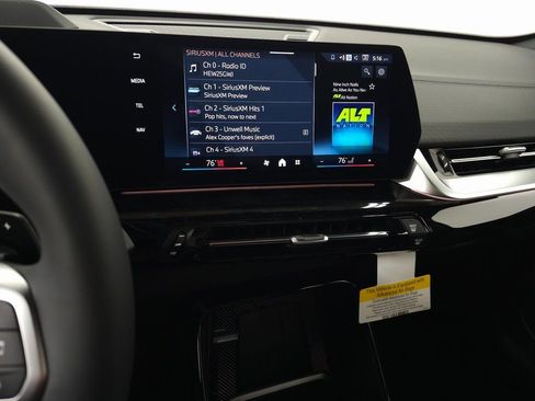 Used 2026 BMW X2 xDrive28i w/ Technology Package image 19