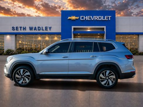 Used 2024 Volkswagen Atlas SEL AWD/4WD image 4