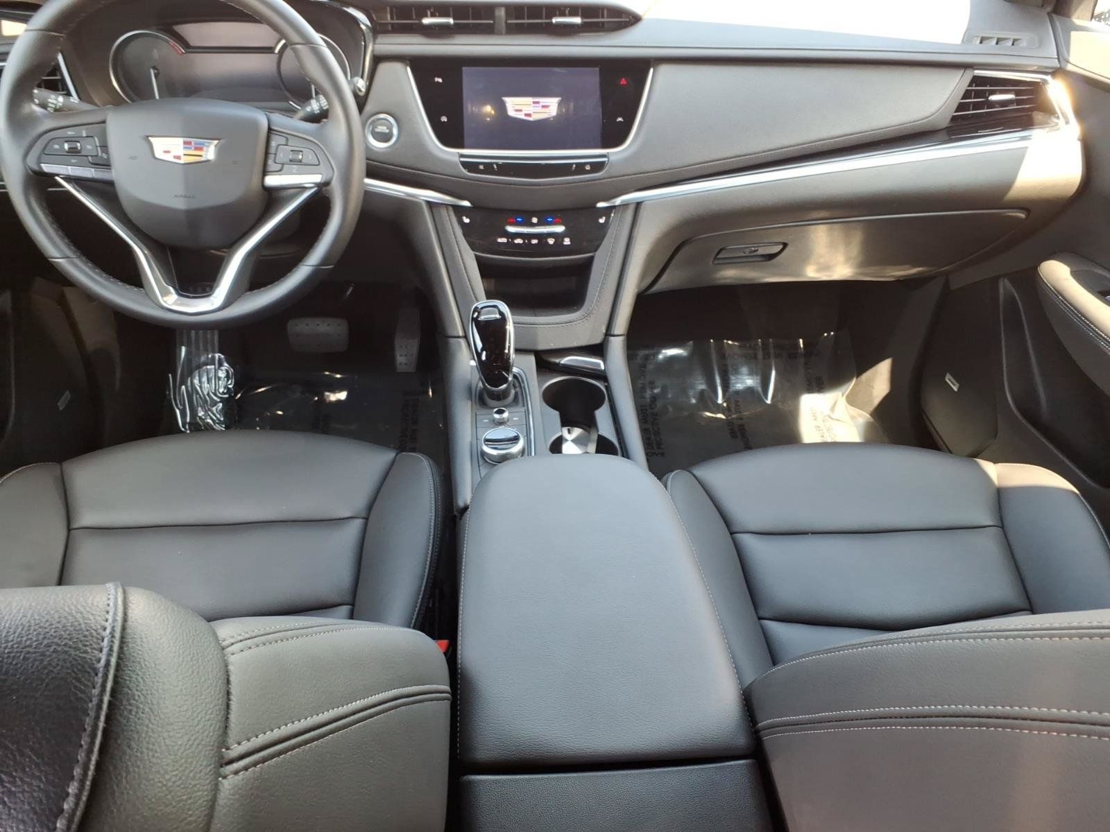 Certified 2024 Cadillac XT6 Luxury AWD/4WD image 34