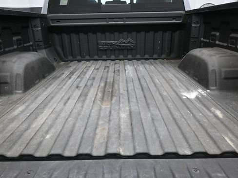 Used 2024 Chevrolet Silverado 1500 High Country w/ Technology Package AWD/4WD image 47