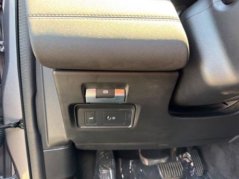 Used 2020 Land Rover Discovery Sport AWD/4WD image 12