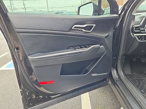 Used 2023 Kia Sportage EX w/ EX Premium Package image 12