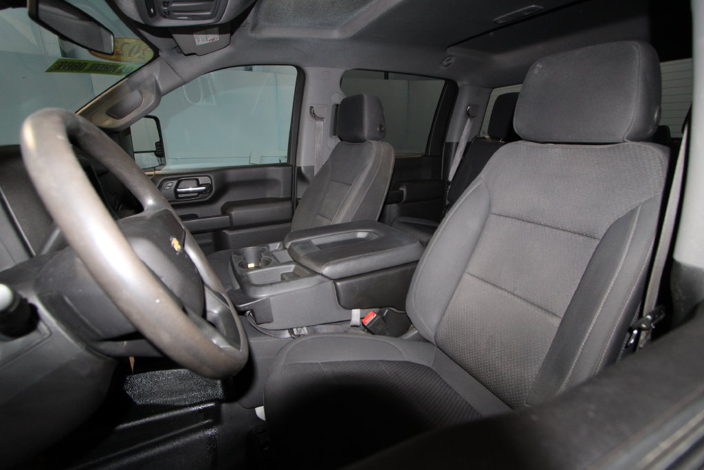 Used 2022 Chevrolet Silverado 2500 W/T w/ WT Convenience Package AWD/4WD image 4