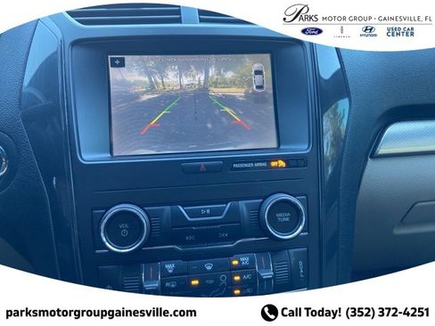 Certified 2019 Ford Explorer XLT w/ Equipment Group 201A image 17