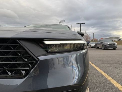 New 2025 Honda Accord SE image 2