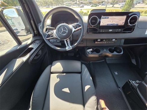 New 2025 Mercedes-Benz Sprinter 2500 image 8