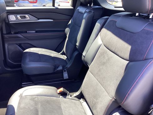 Used 2026 Ford Explorer ST w/ Sun And Sound Package AWD/4WD image 13