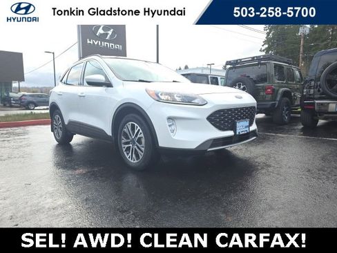 Used 2021 Ford Escape SEL w/ Technology Package image 2