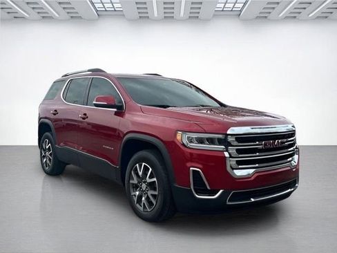 Used 2023 GMC Acadia SLE w/ Driver Convenience Package image 2