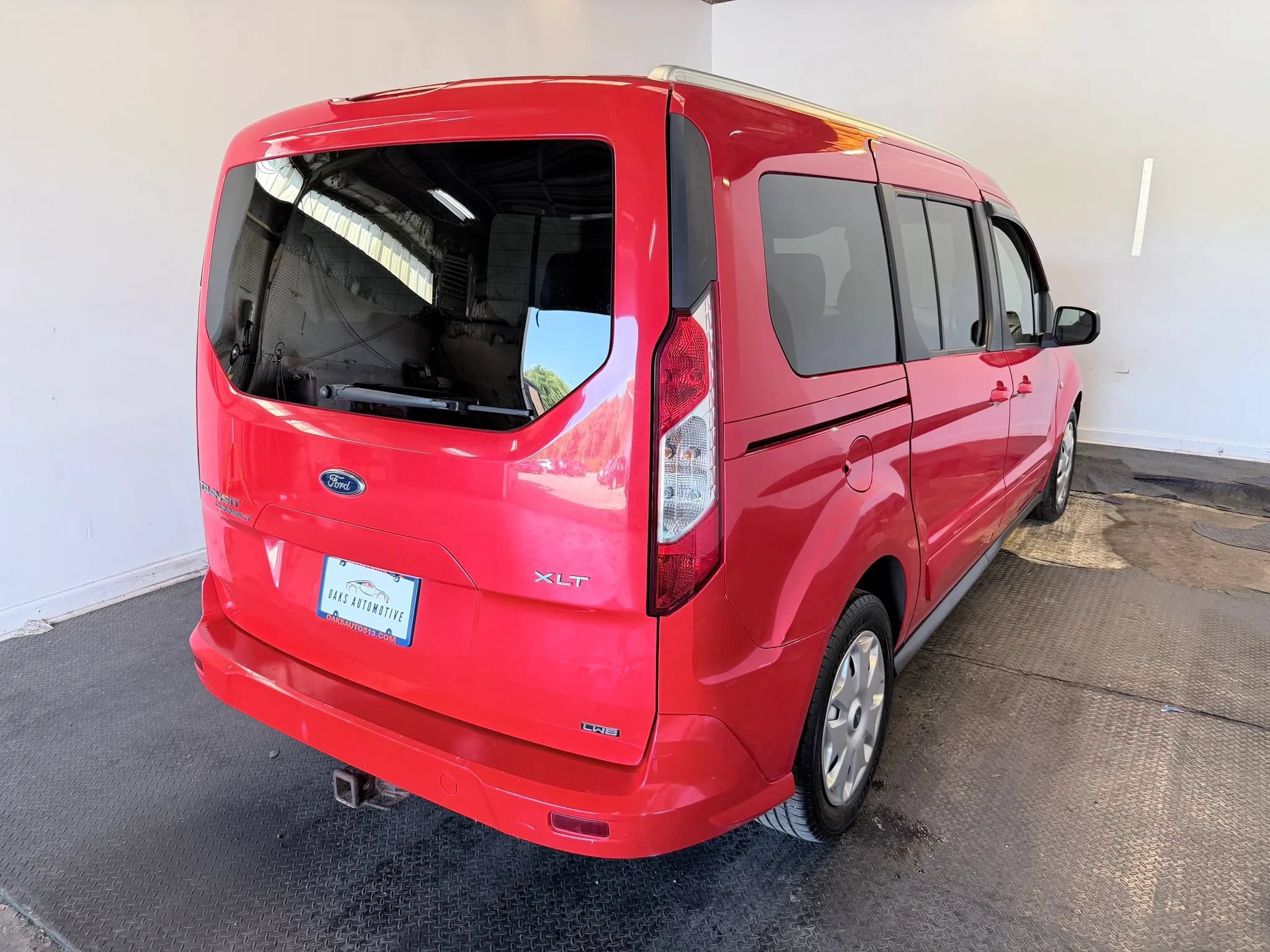 Used 2014 Ford Transit Connect XLT FWD image 7