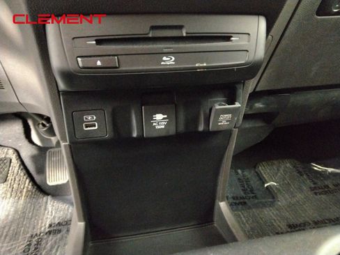 Used 2022 Honda Odyssey Touring image 19