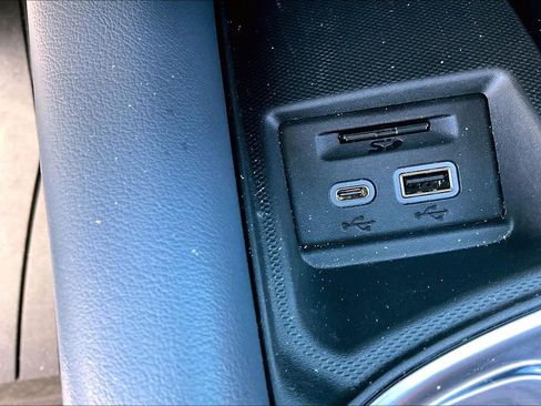 Used 2022 Buick Enclave Premium image 15