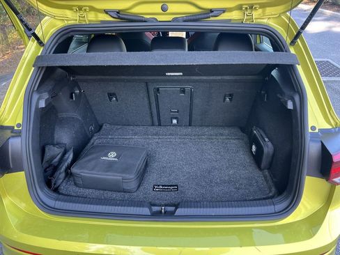 Used 2022 Volkswagen GTI Autobahn image 24