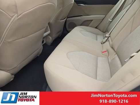 Used 2024 Toyota Camry LE w/ Convenience Package FWD image 31