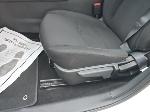 Used 2024 Nissan Sentra S image 19