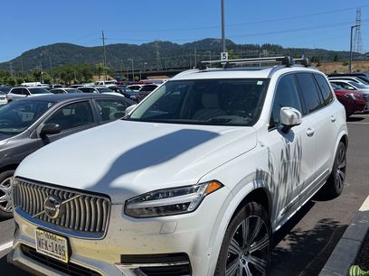 Used 2025 Volvo XC90 T8 Ultra w/ Protection Package Premier