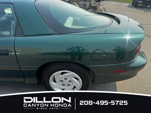 Used 1997 Chevrolet Camaro LT RWD image 5