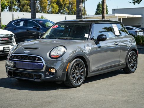 Used 2015 MINI Cooper S FWD image 3