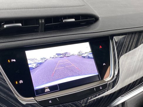 Used 2025 Cadillac XT6 Premium Luxury image 25