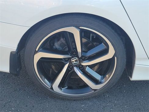 Used 2022 Honda Accord Sport image 7