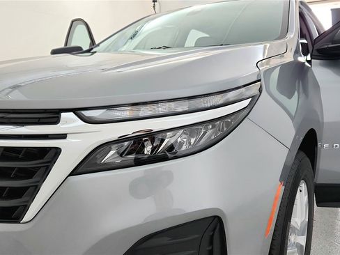 Used 2023 Chevrolet Equinox LS w/ LS Convenience Package FWD image 14