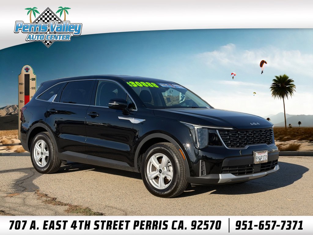 Certified 2026 Kia Sorento LX FWD image 1