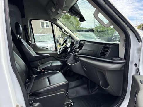 Used 2024 Ford Transit 250 148 High Roof RWD image 9