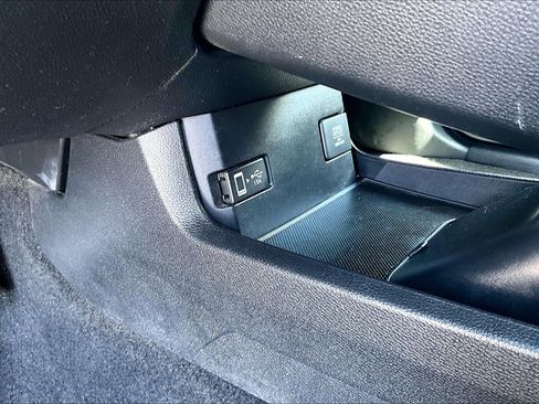 Used 2019 Honda Civic EX image 24