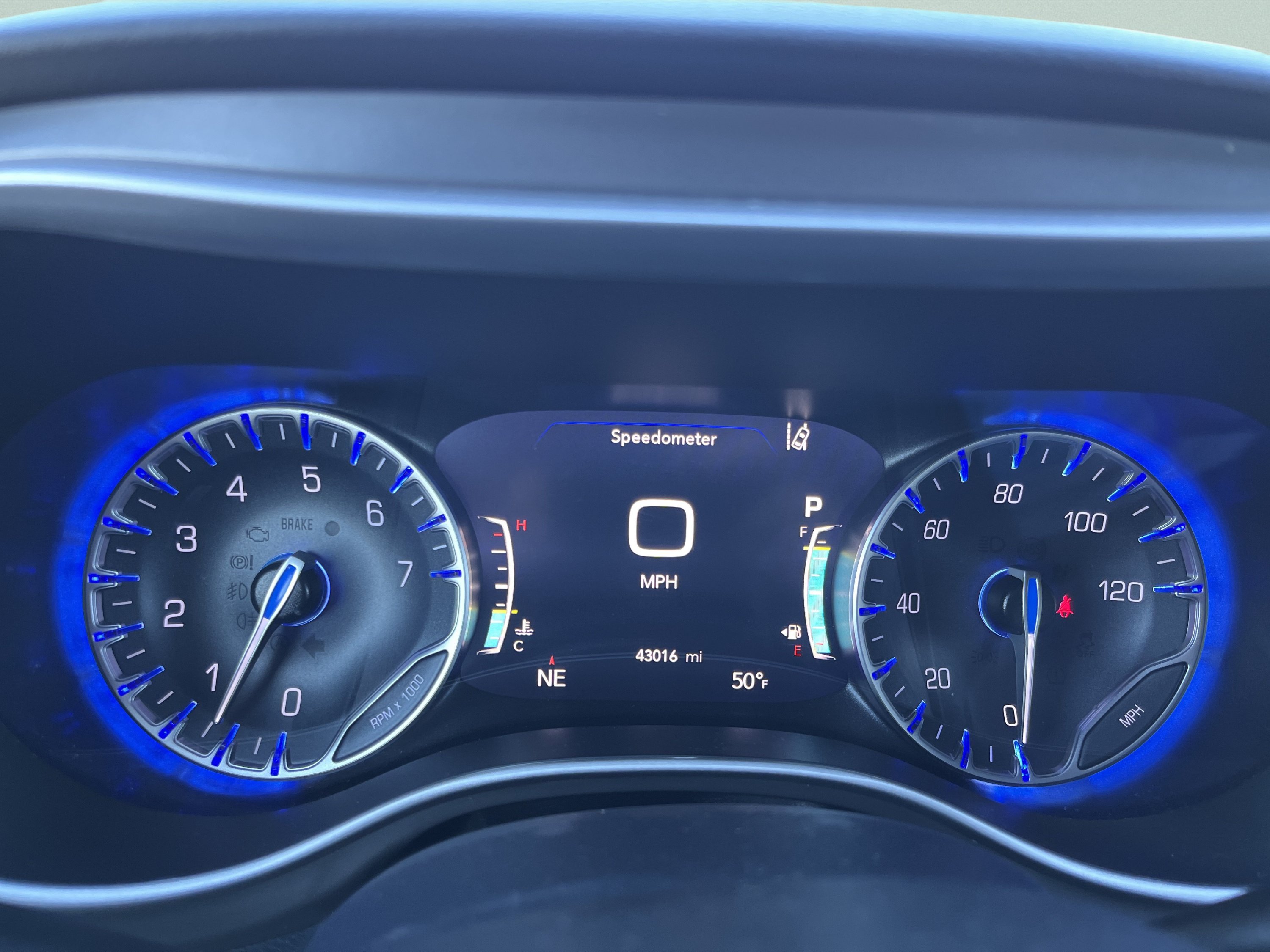 Used 2025 Chrysler Pacifica Select FWD image 19