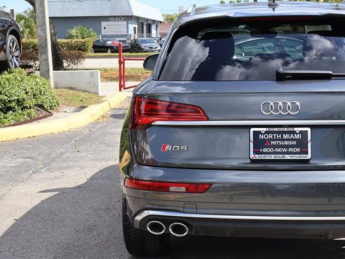 Used 2021 Audi SQ5 Premium w/ Convenience Package image 16