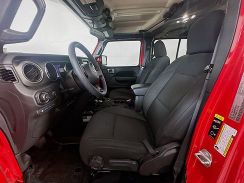 Used 2023 Jeep Wrangler Unlimited w/ Convenience Group AWD/4WD image 13