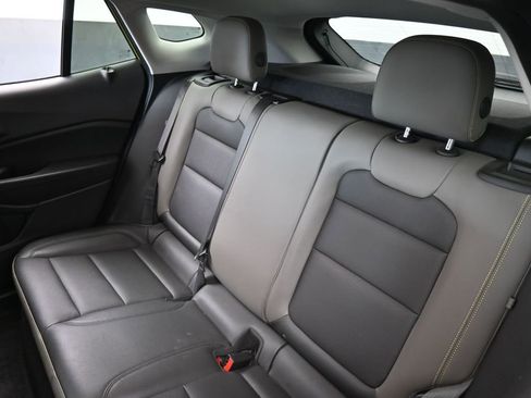 Used 2024 Chevrolet Trax ACTIV FWD image 33
