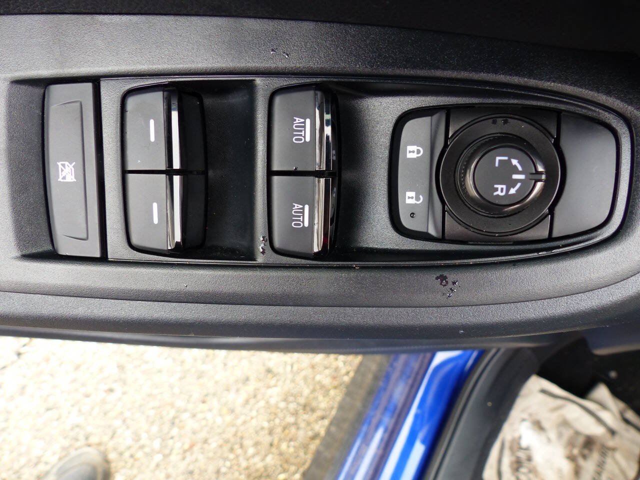 Used 2024 Subaru Crosstrek 2.0i Premium AWD/4WD image 19