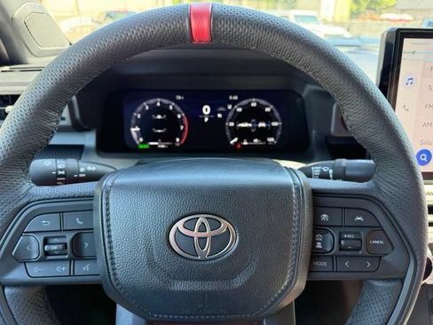 Used 2025 Toyota Tacoma TRD Pro AWD/4WD image 31
