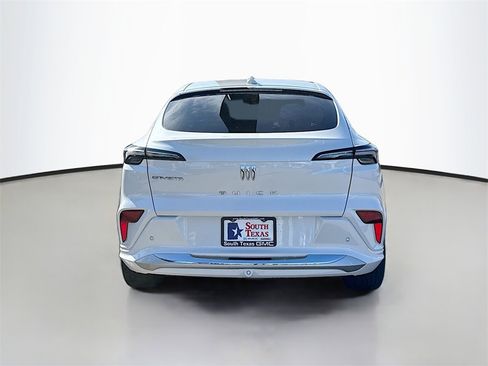 Used 2025 Buick Envista Avenir image 6