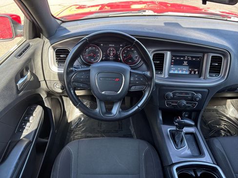 Used 2022 Dodge Charger SXT image 35