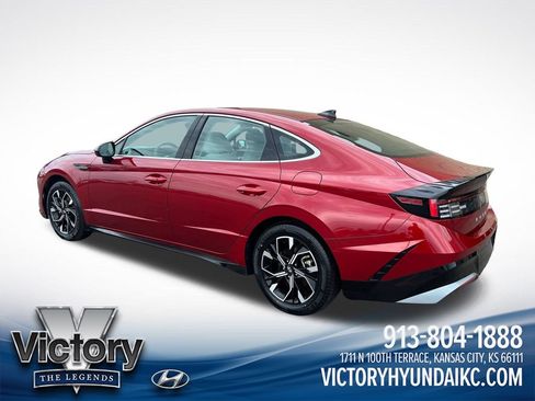 Used 2024 Hyundai Sonata SEL FWD image 3