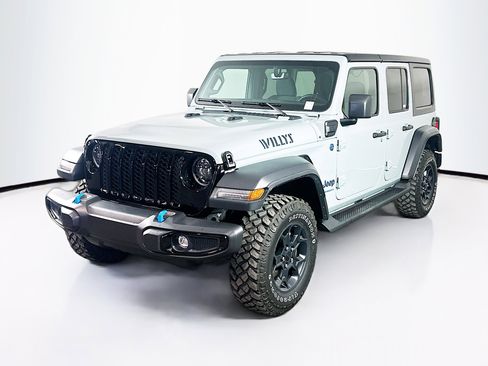 Used 2023 Jeep Wrangler Unlimited AWD/4WD image 3