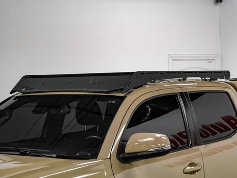 Used 2020 Toyota Tacoma TRD Off-Road w/ Advanced Technology Package AWD/4WD image 50