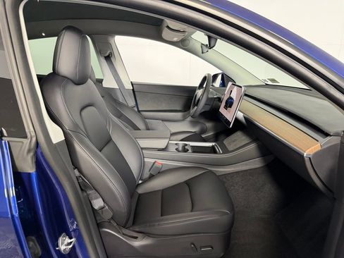 Used 2022 Tesla Model Y Long Range image 29